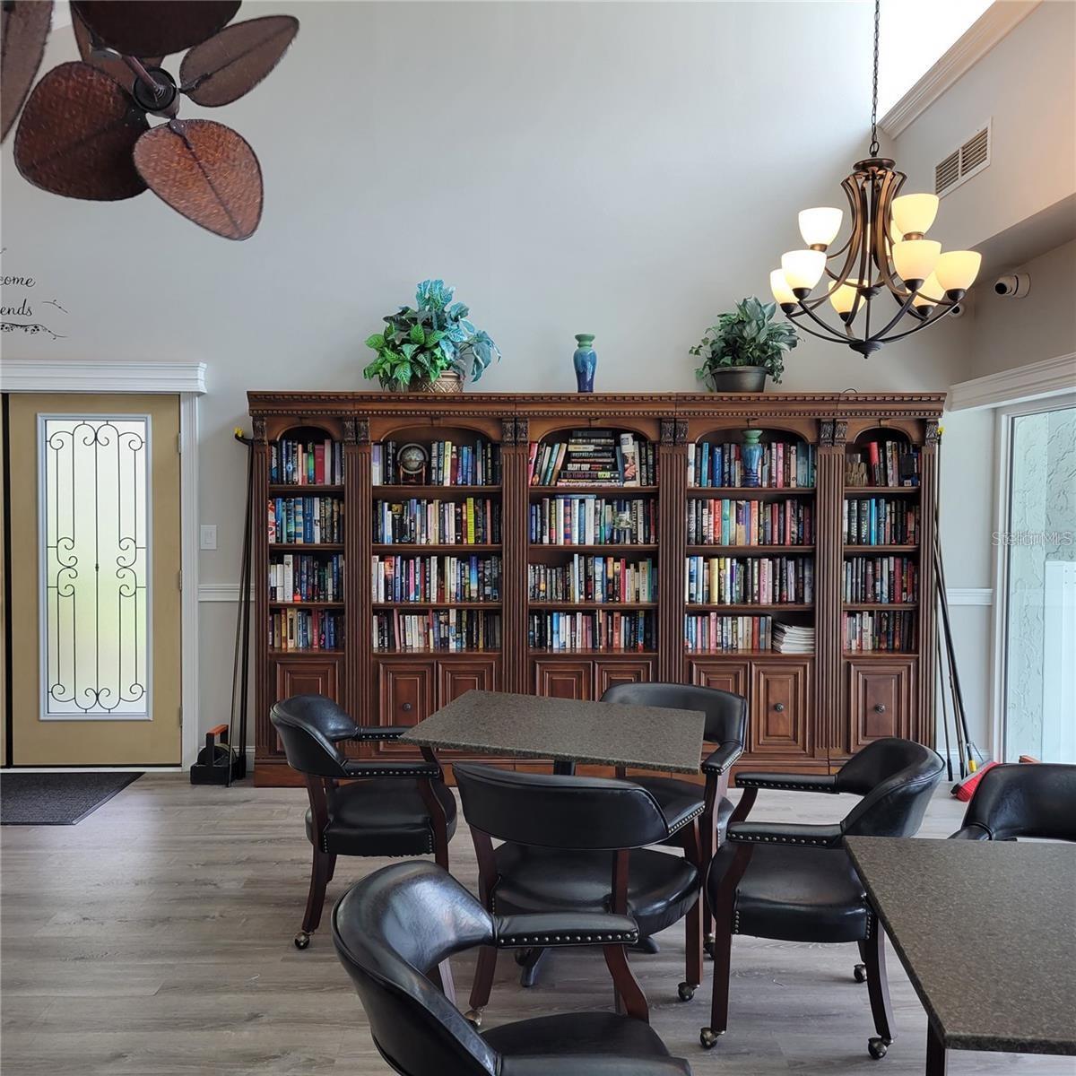 3275 BENEVA RD #104, SARASOTA, FL, 34232