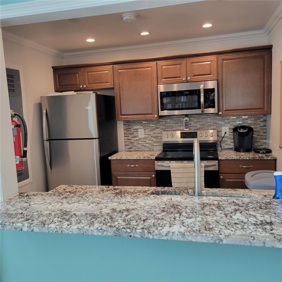 3275 BENEVA RD #104, SARASOTA, FL, 34232