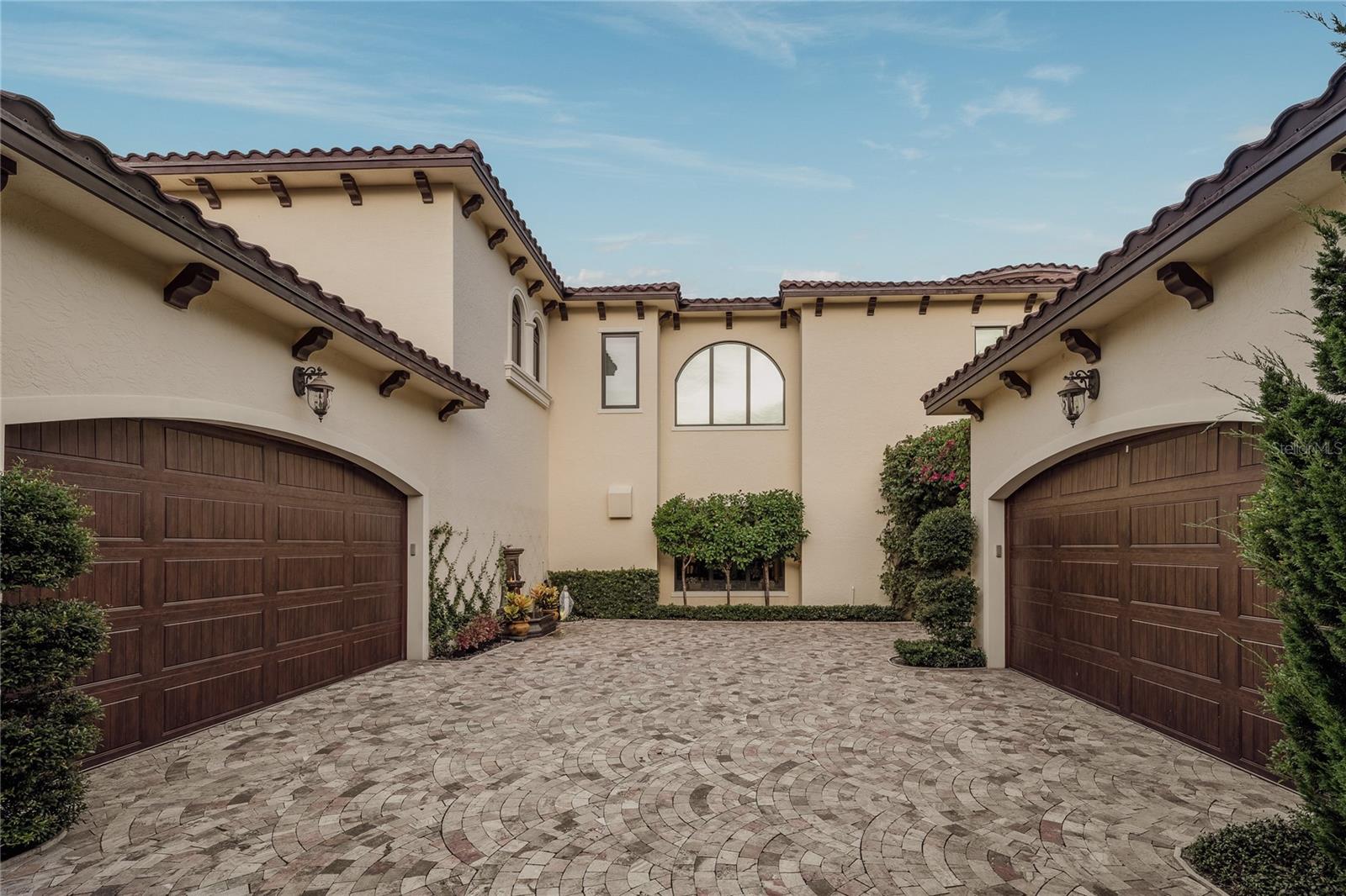 O6351672 Property Photo