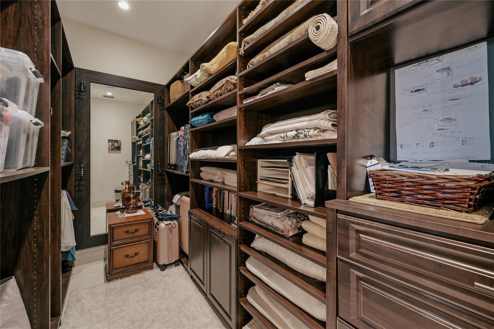 O6351672 Property Photo