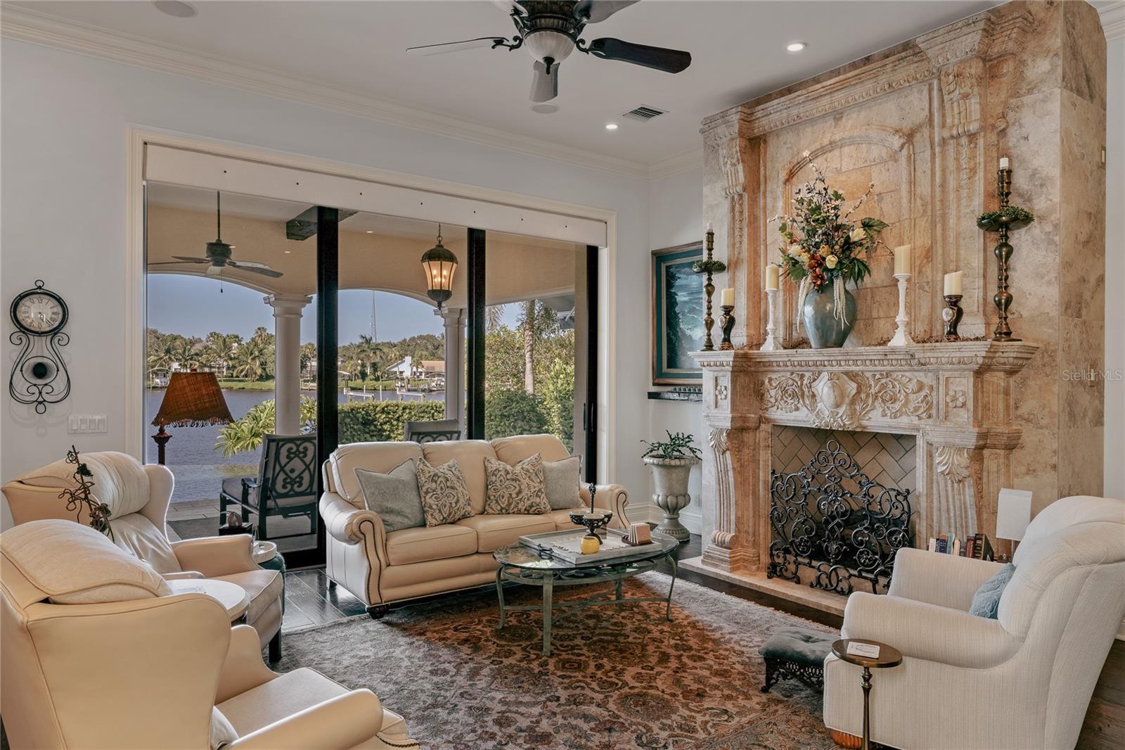 O6351672 Property Photo