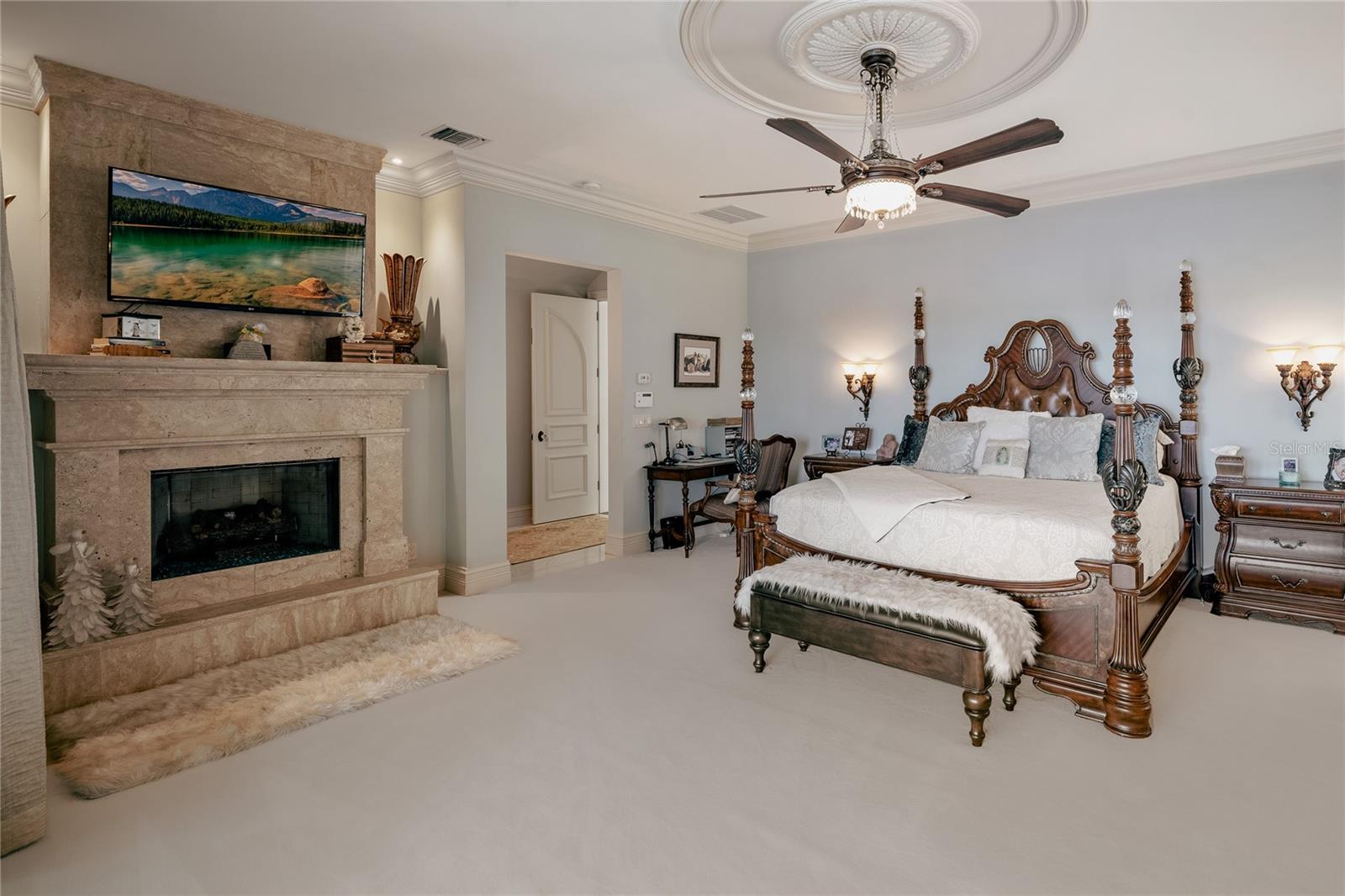 O6351672 Property Photo