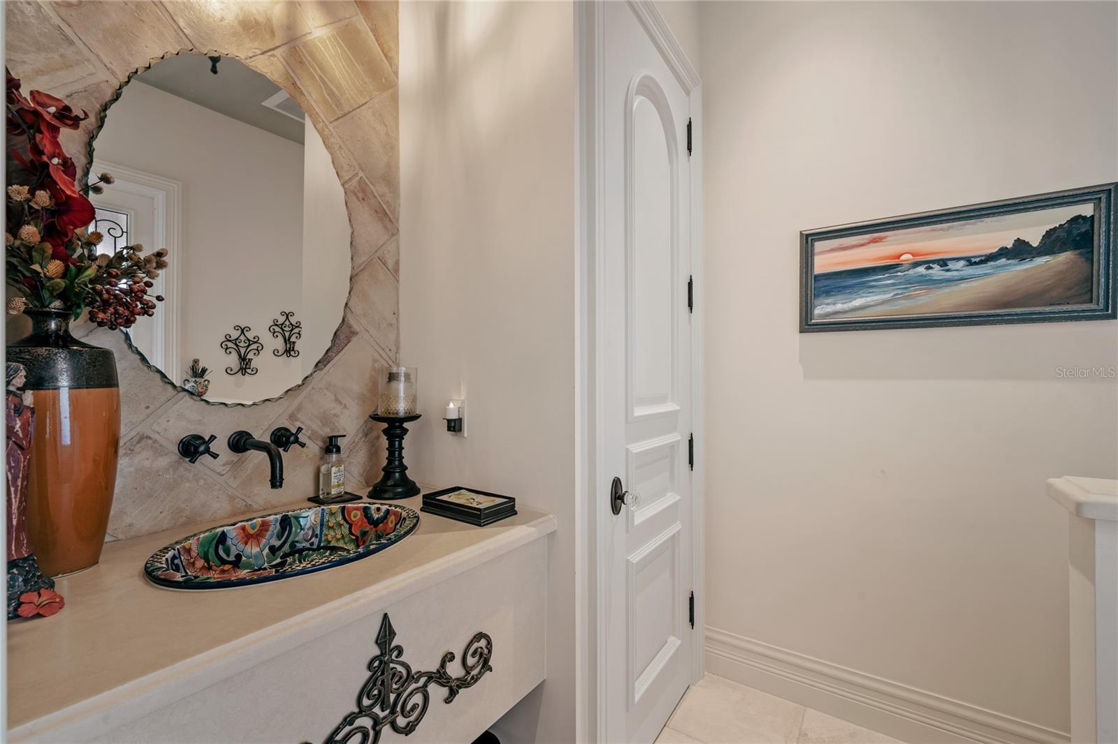 O6351672 Property Photo