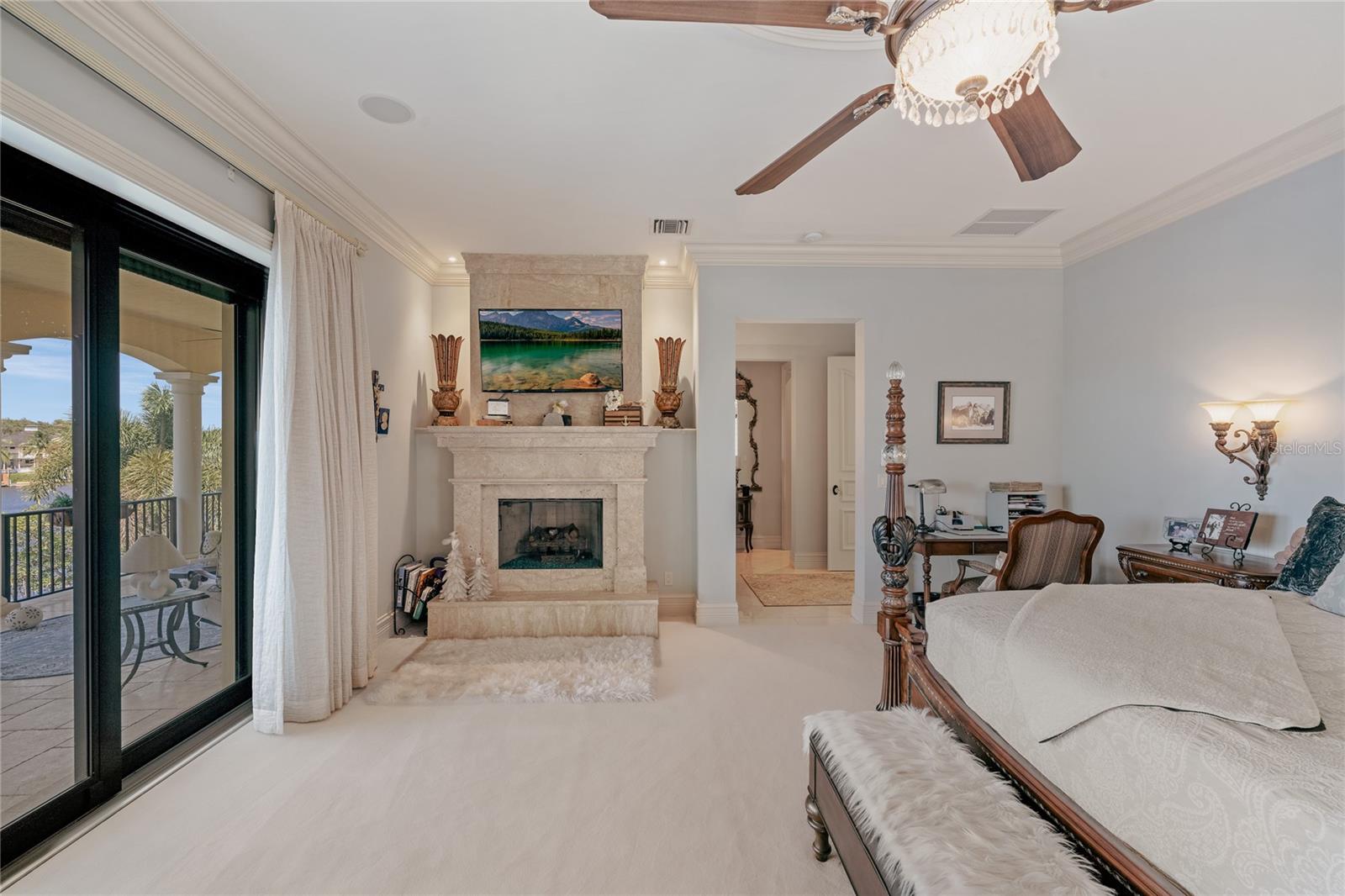 O6351672 Property Photo