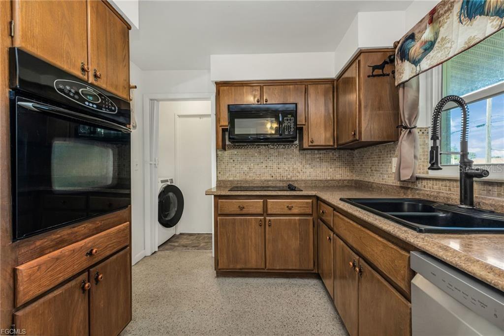 714 SE 43RD ST, CAPE CORAL, FL, 33904