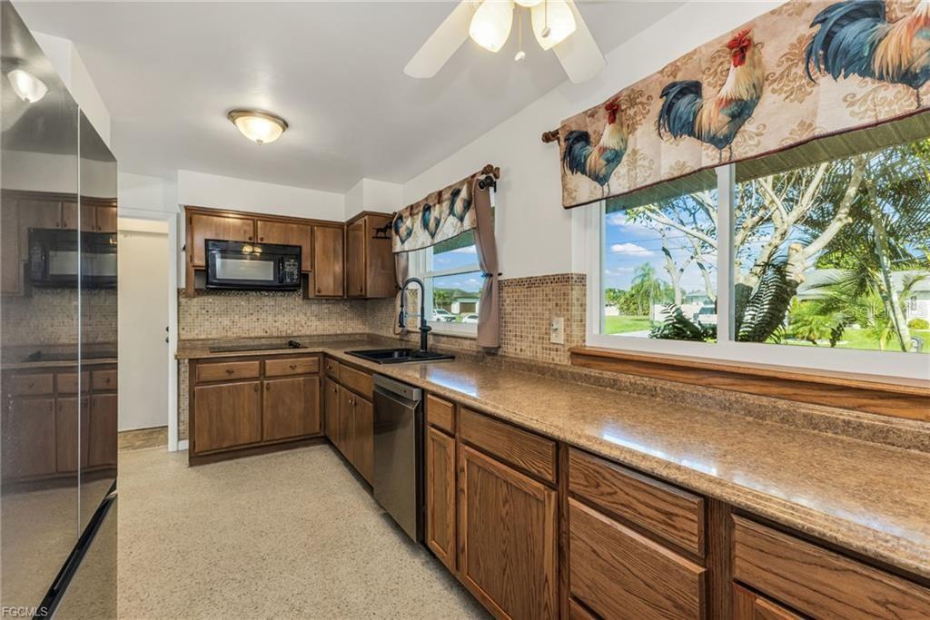 714 SE 43RD ST, CAPE CORAL, FL, 33904