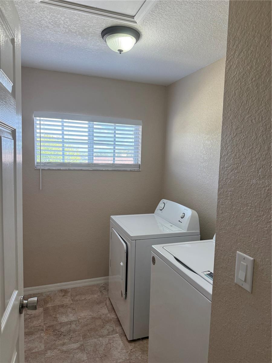 1327 FLAXWOOD AVE, BRANDON, FL, 33511