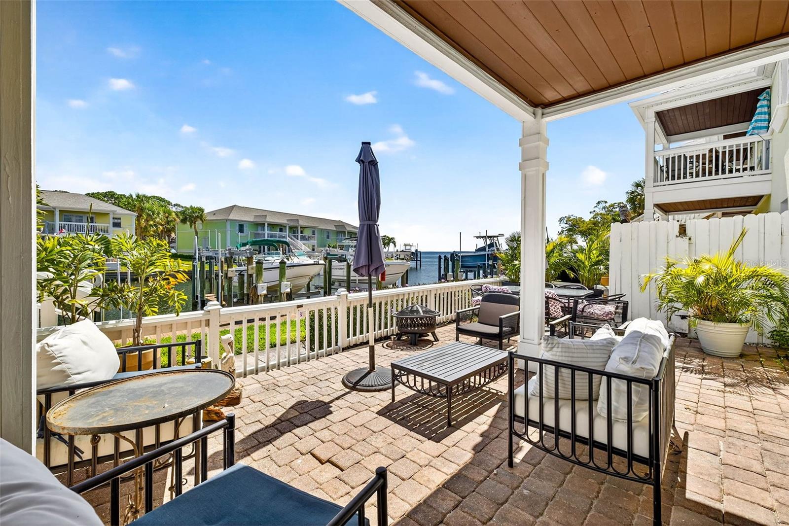 5184 BEACH DR SE #B, ST PETERSBURG, FL, 33705