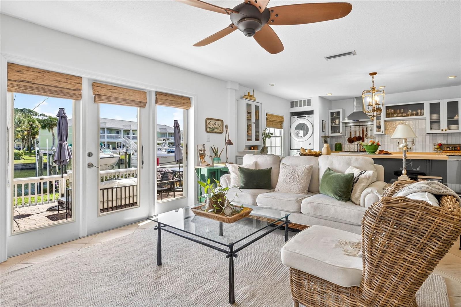 5184 BEACH DR SE #B, ST PETERSBURG, FL, 33705