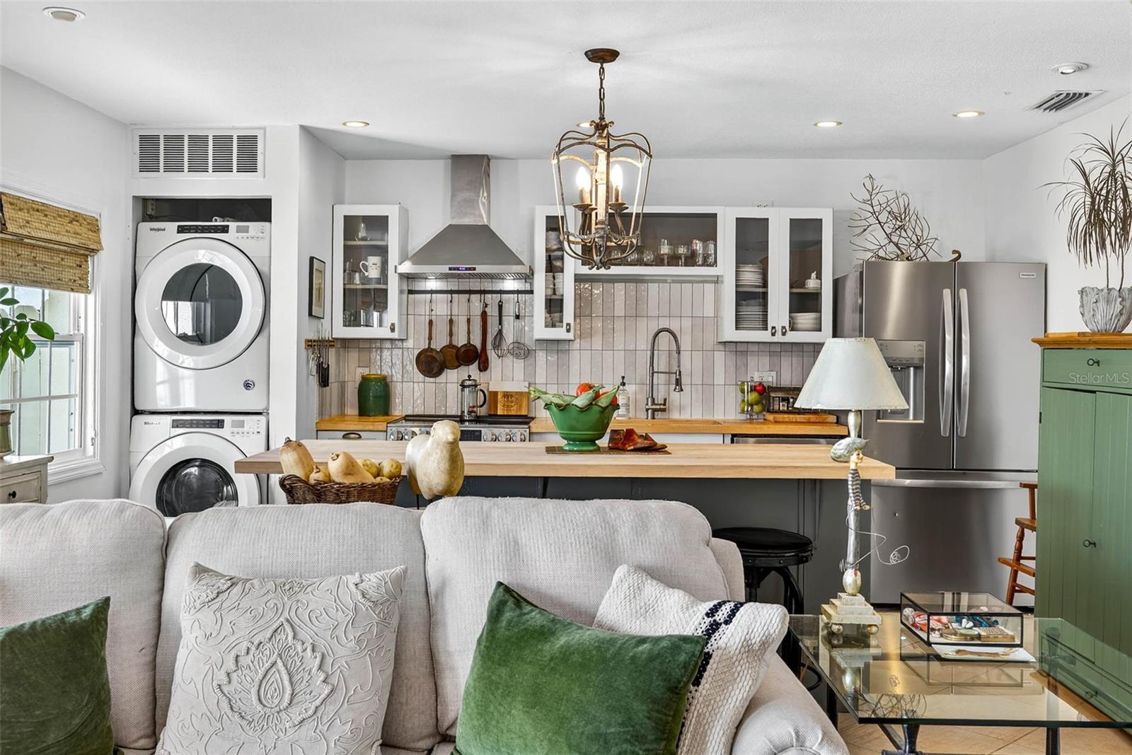 5184 BEACH DR SE #B, ST PETERSBURG, FL, 33705