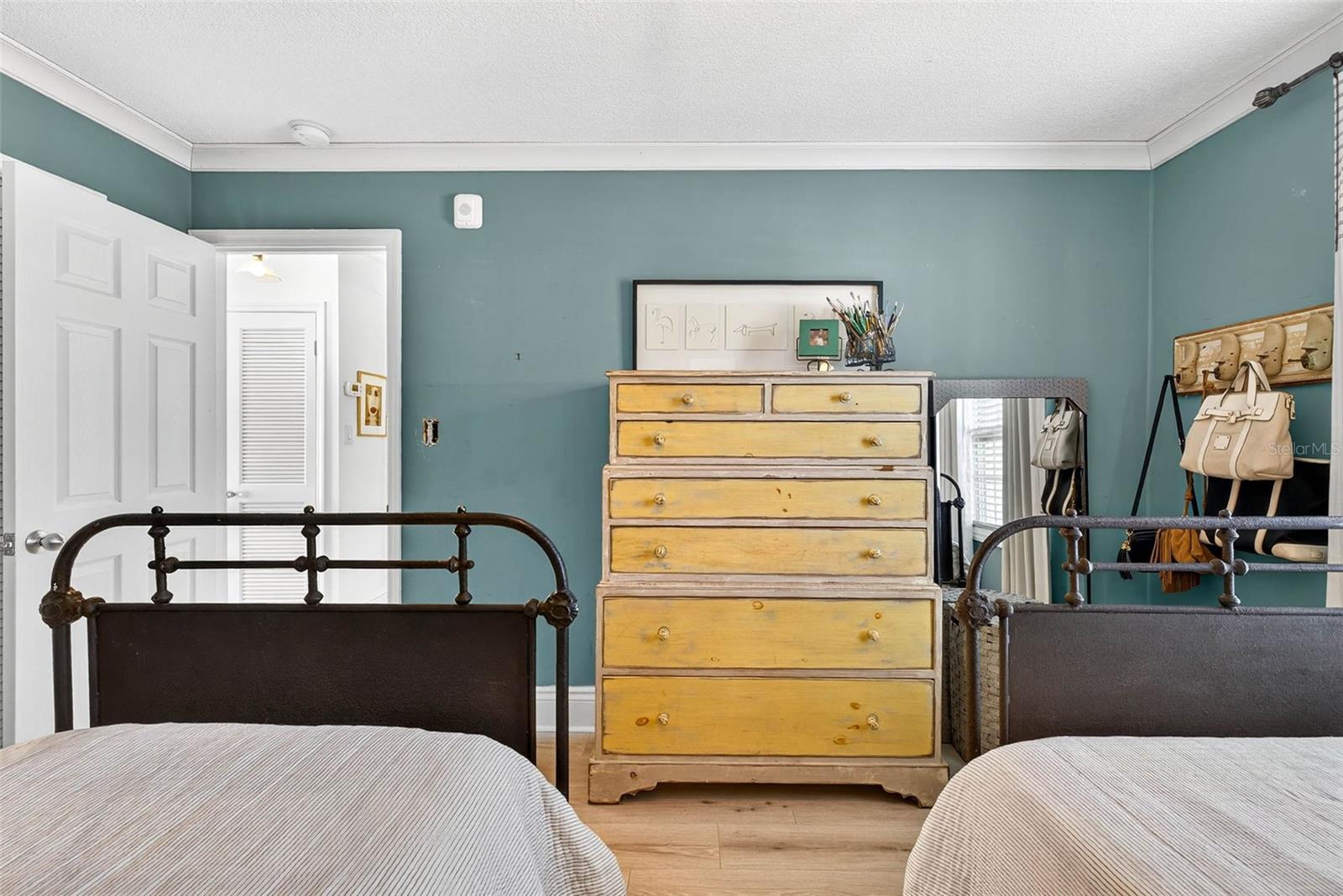 5184 BEACH DR SE #B, ST PETERSBURG, FL, 33705