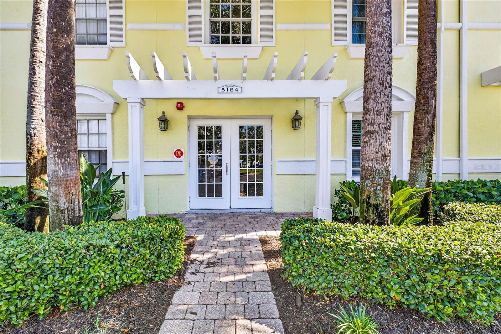 5184 BEACH DR SE #B, ST PETERSBURG, FL, 33705