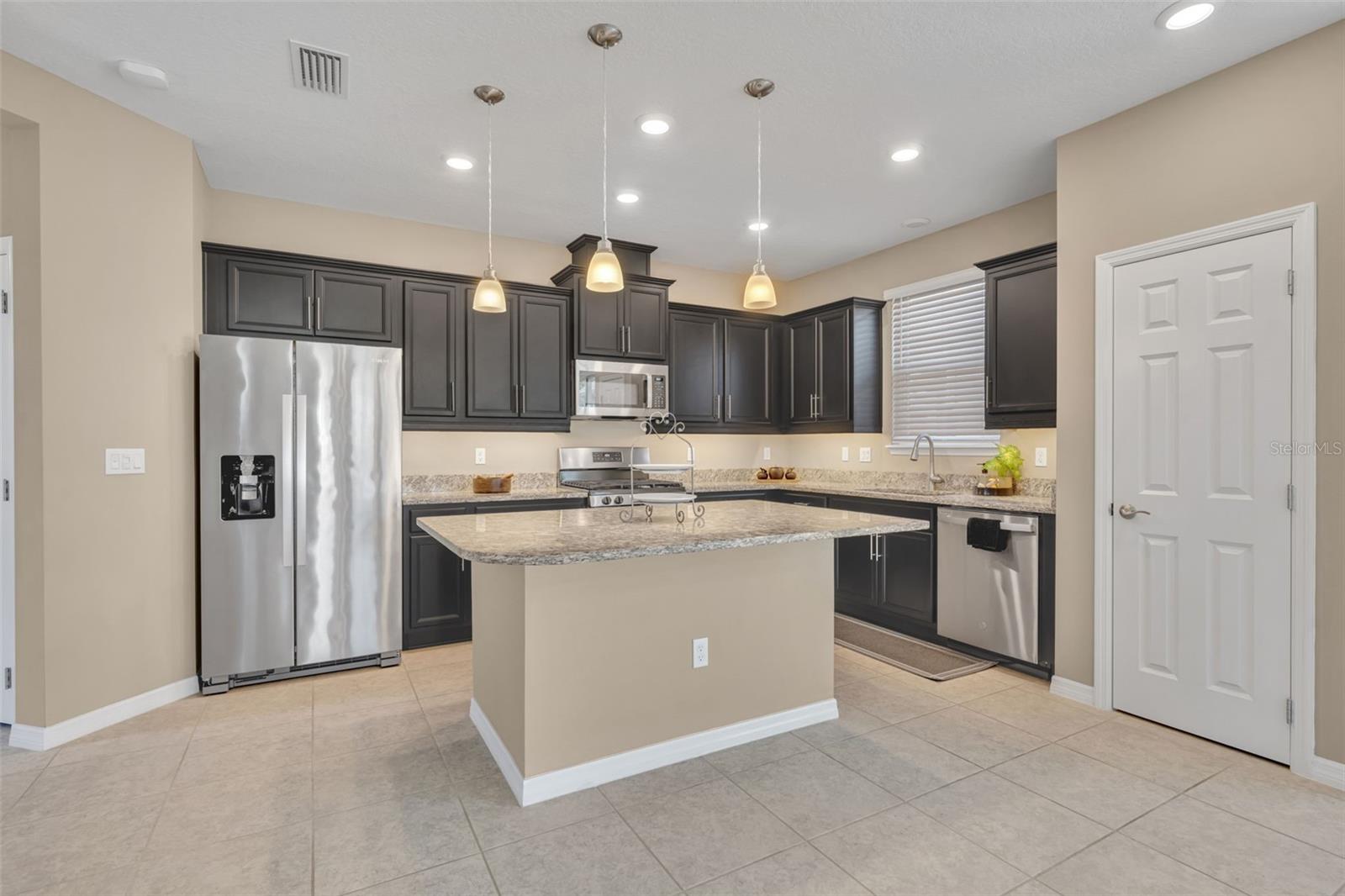 397 ALCOVE DR, GROVELAND, FL, 34736