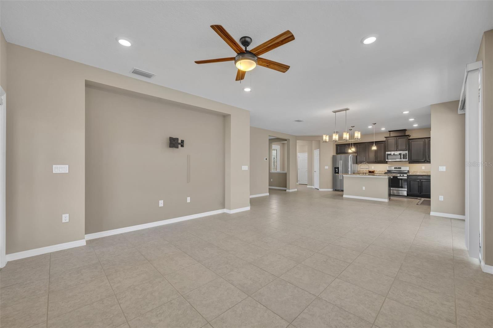 397 ALCOVE DR, GROVELAND, FL, 34736