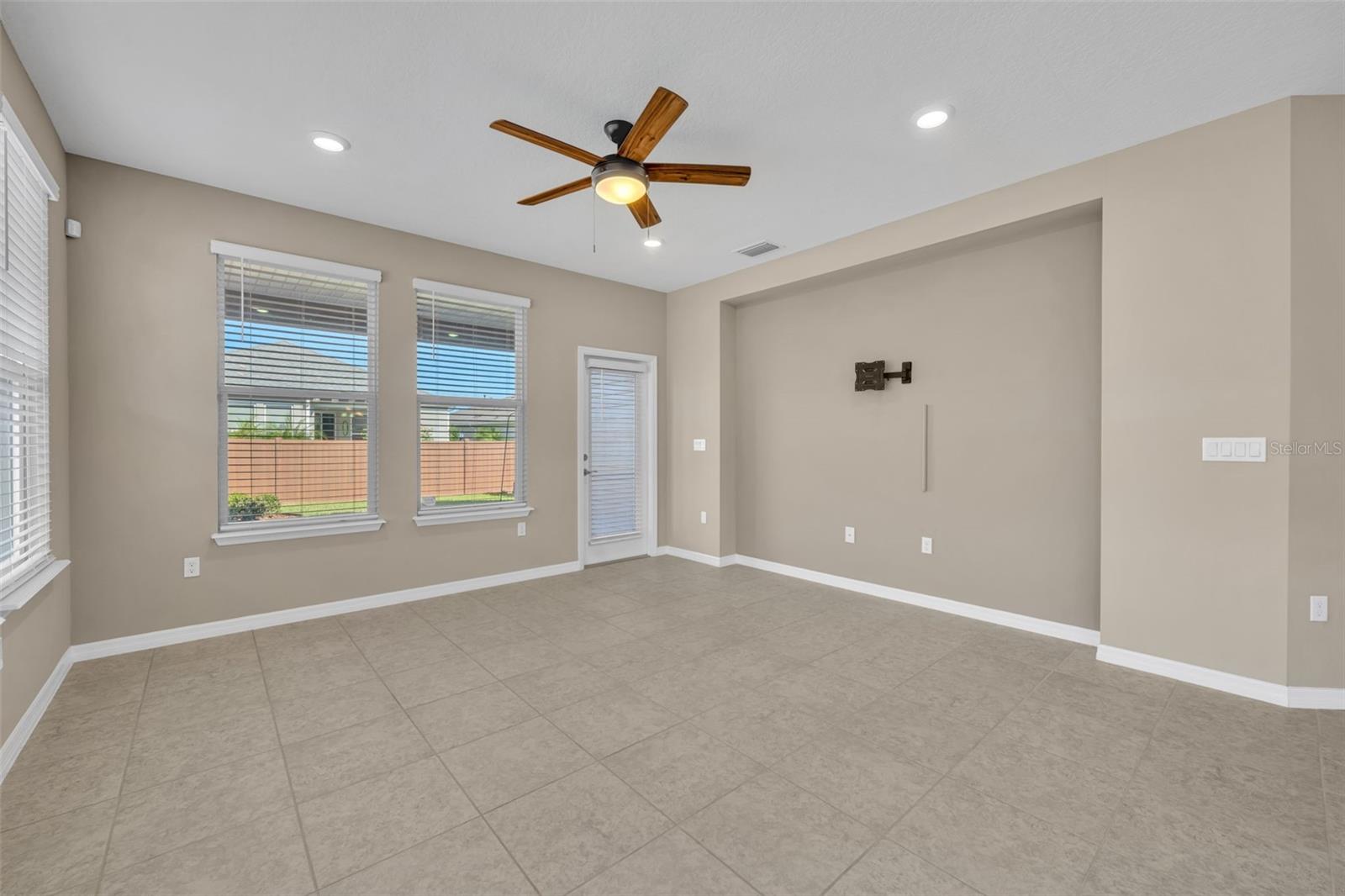 397 ALCOVE DR, GROVELAND, FL, 34736