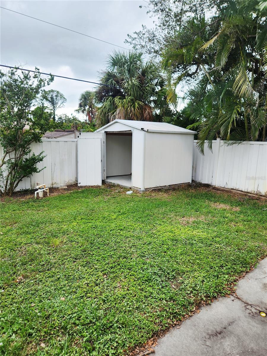 195 COLUMBIA RD, VENICE, FL, 34293