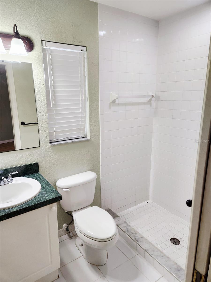 195 COLUMBIA RD, VENICE, FL, 34293