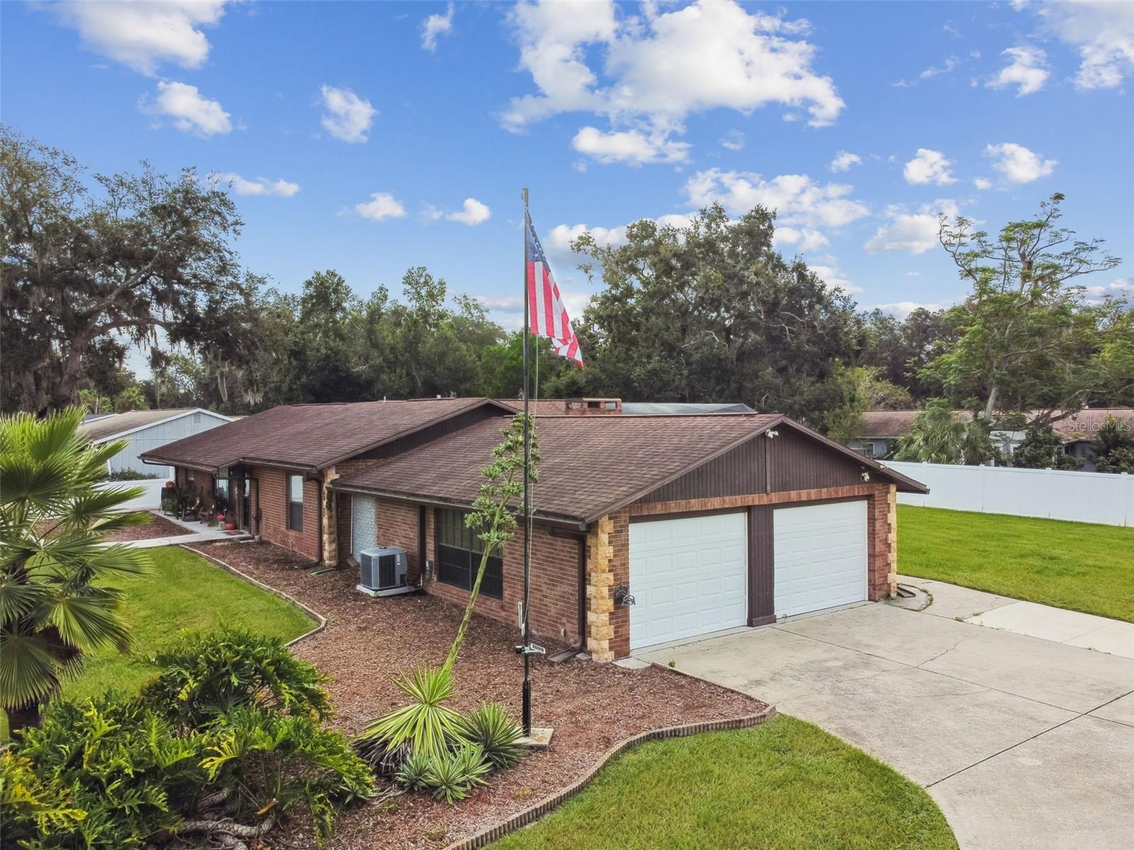 39501 MEADOWOOD LOOP, ZEPHYRHILLS, FL, 33542