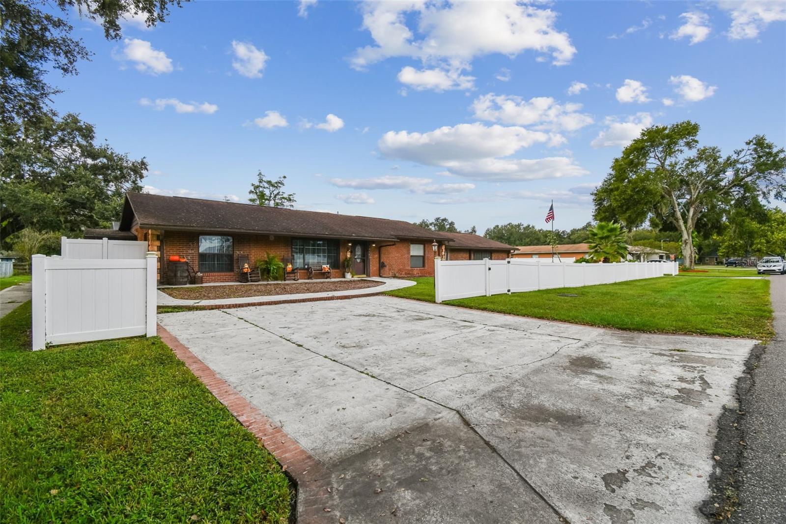 39501 MEADOWOOD LOOP, ZEPHYRHILLS, FL, 33542
