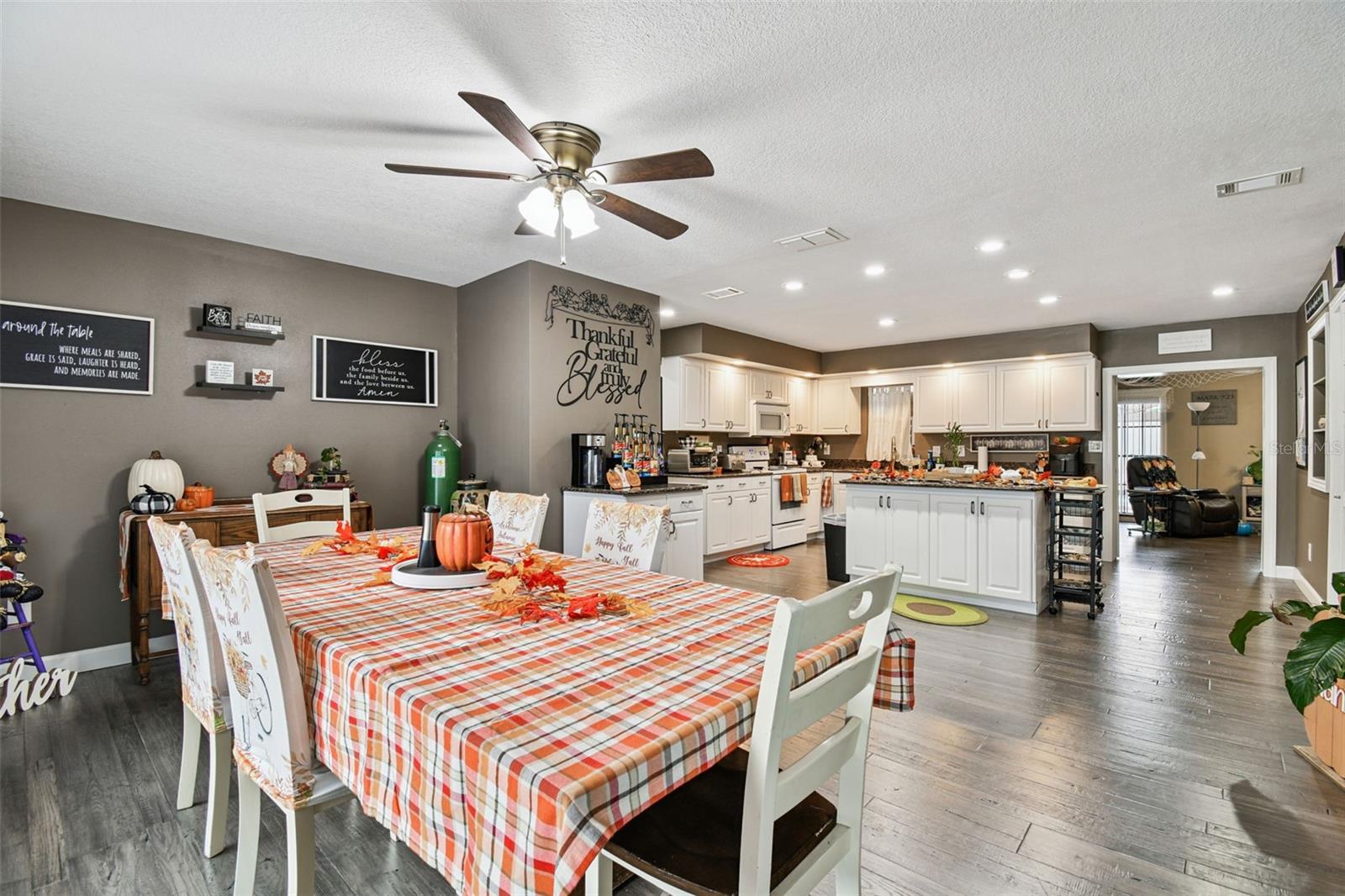 39501 MEADOWOOD LOOP, ZEPHYRHILLS, FL, 33542