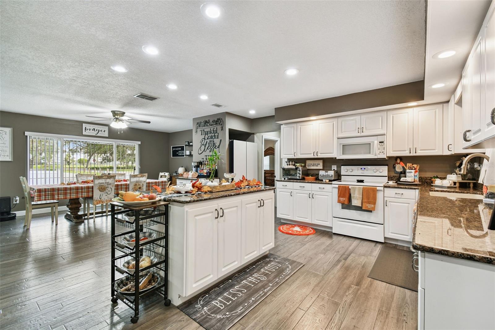 39501 MEADOWOOD LOOP, ZEPHYRHILLS, FL, 33542