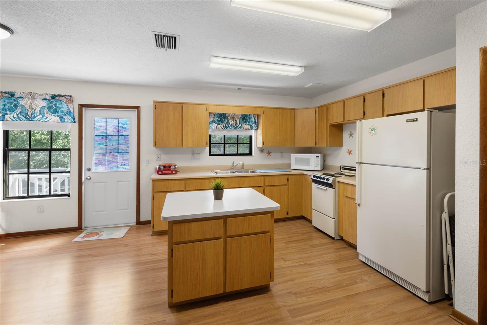 9514 EDEN AVE, HUDSON, FL, 34667