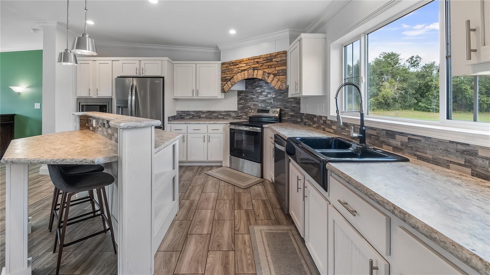 13343 CR 727, WEBSTER, FL, 33597