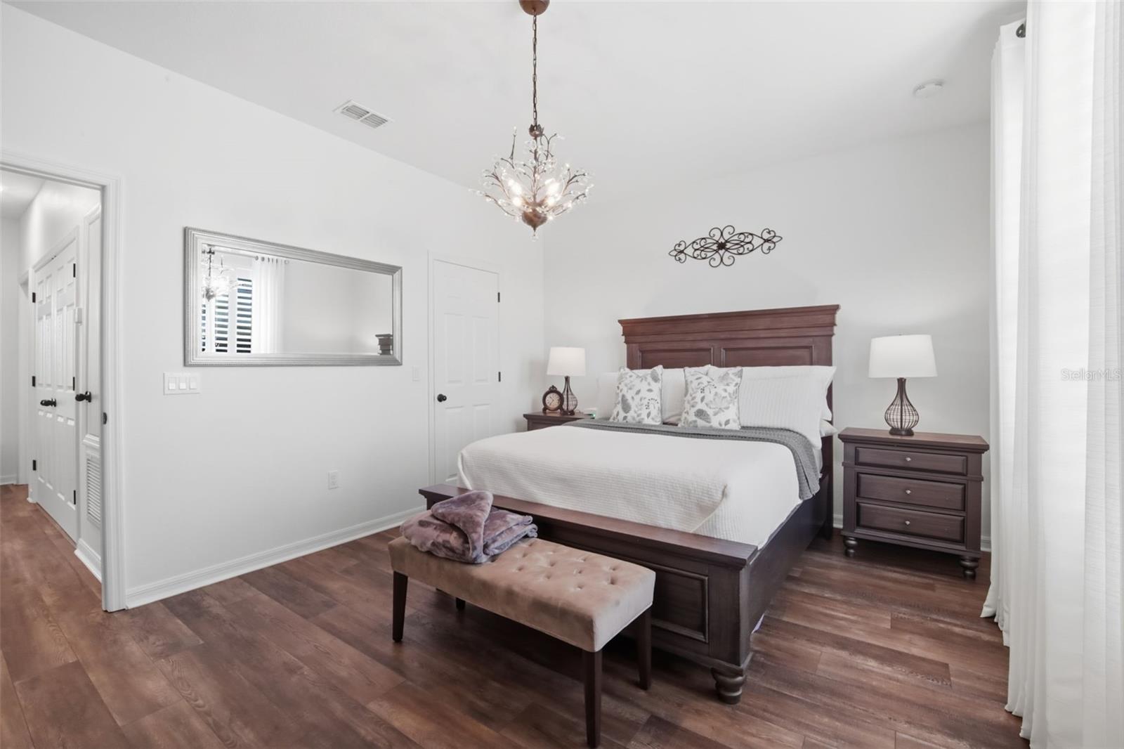 5179 AVALON PARK BLVD, WESLEY CHAPEL, FL, 33545