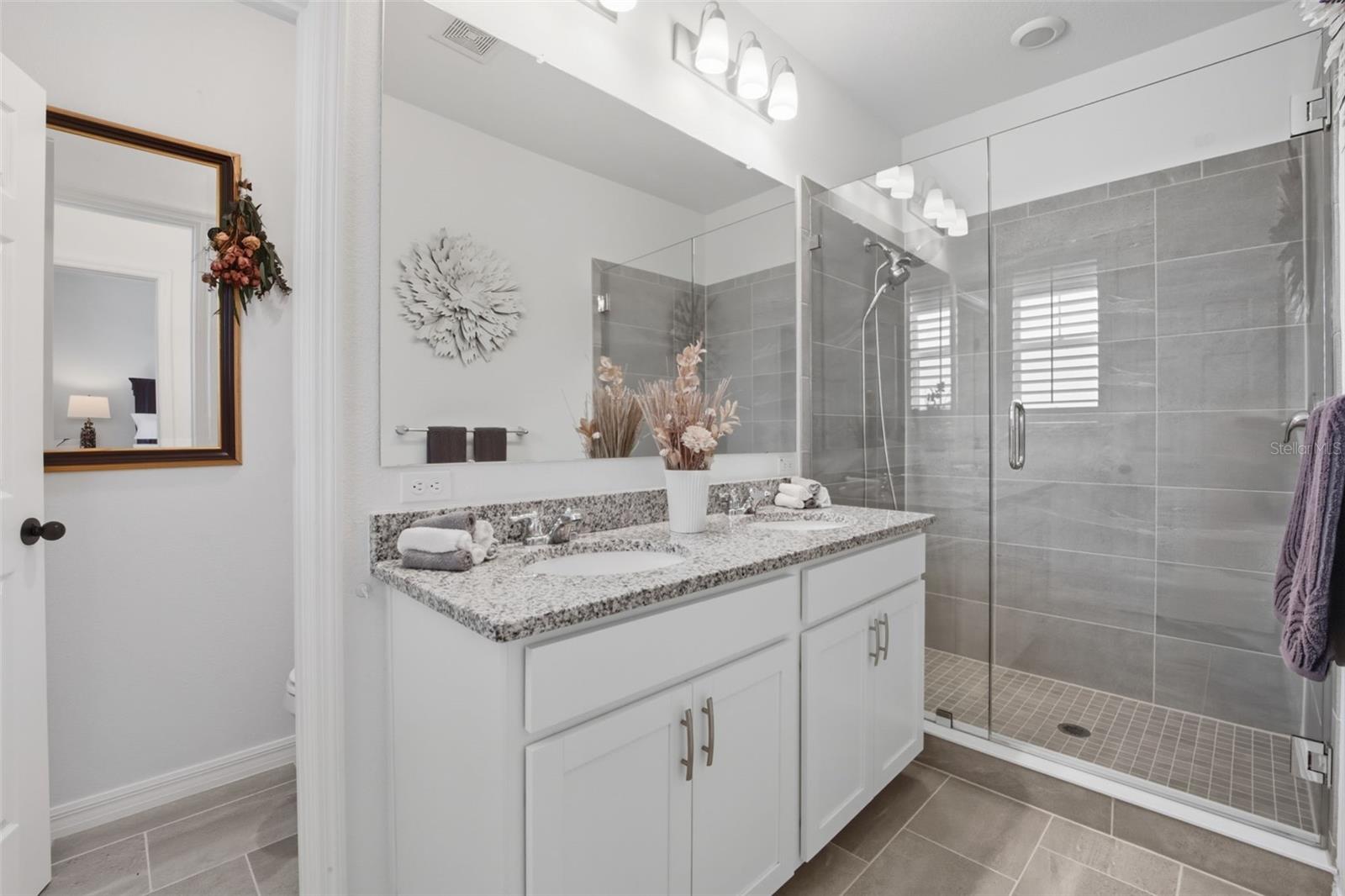 5179 AVALON PARK BLVD, WESLEY CHAPEL, FL, 33545