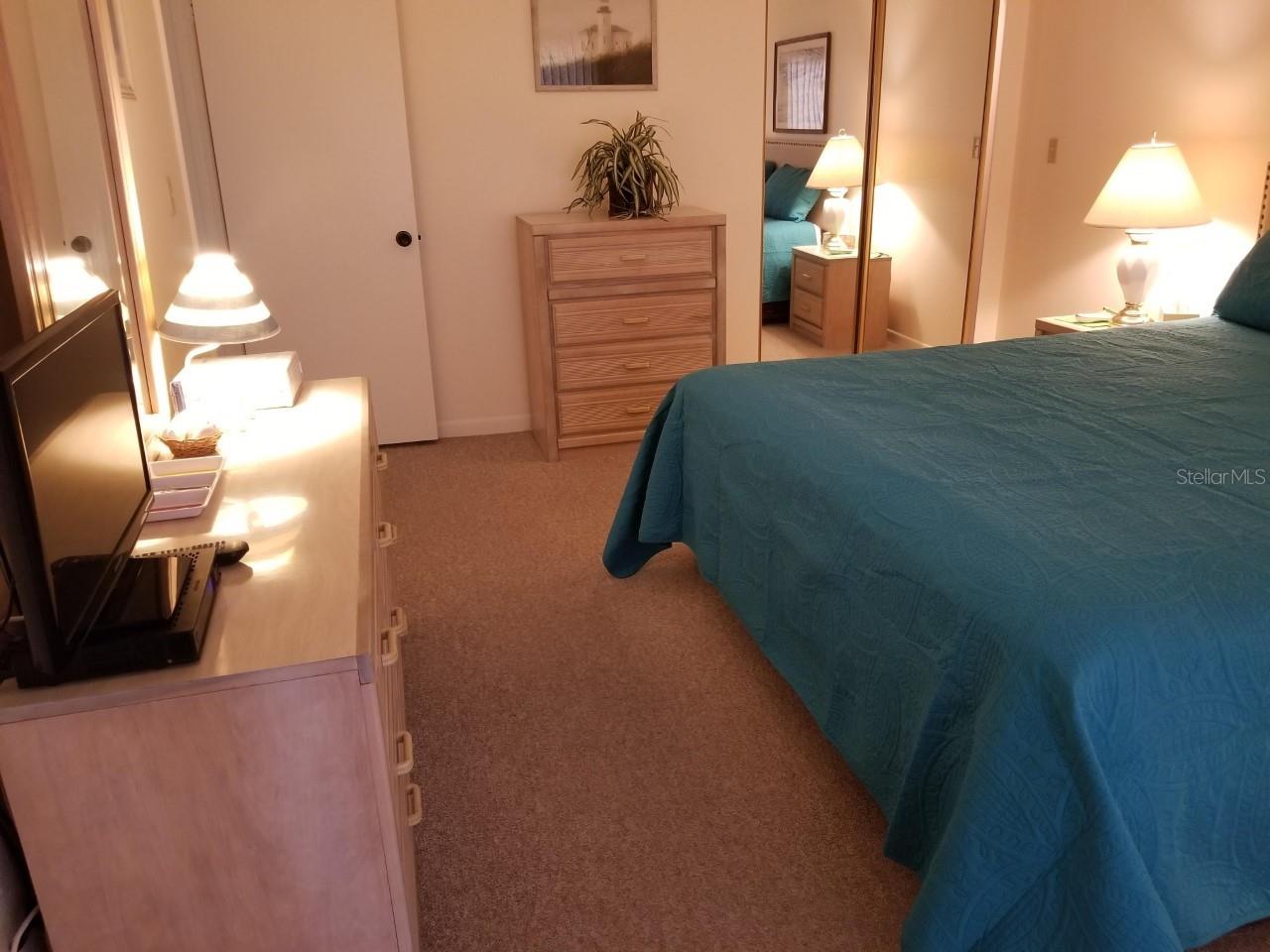 1270 GULF BLVD #302, CLEARWATER BEACH, FL, 33767