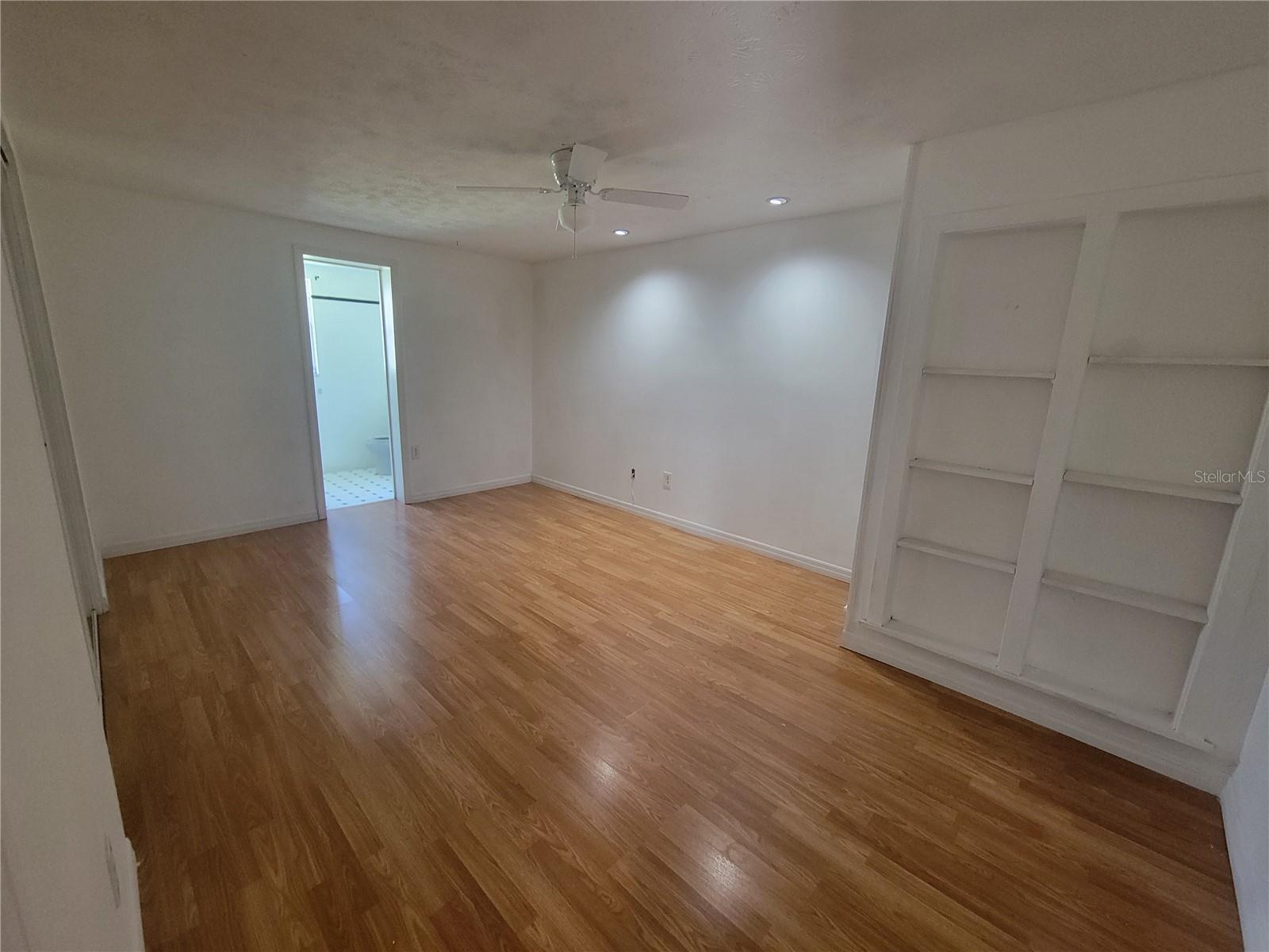 4642 ROBERTS RD, LAND O LAKES, FL, 34639