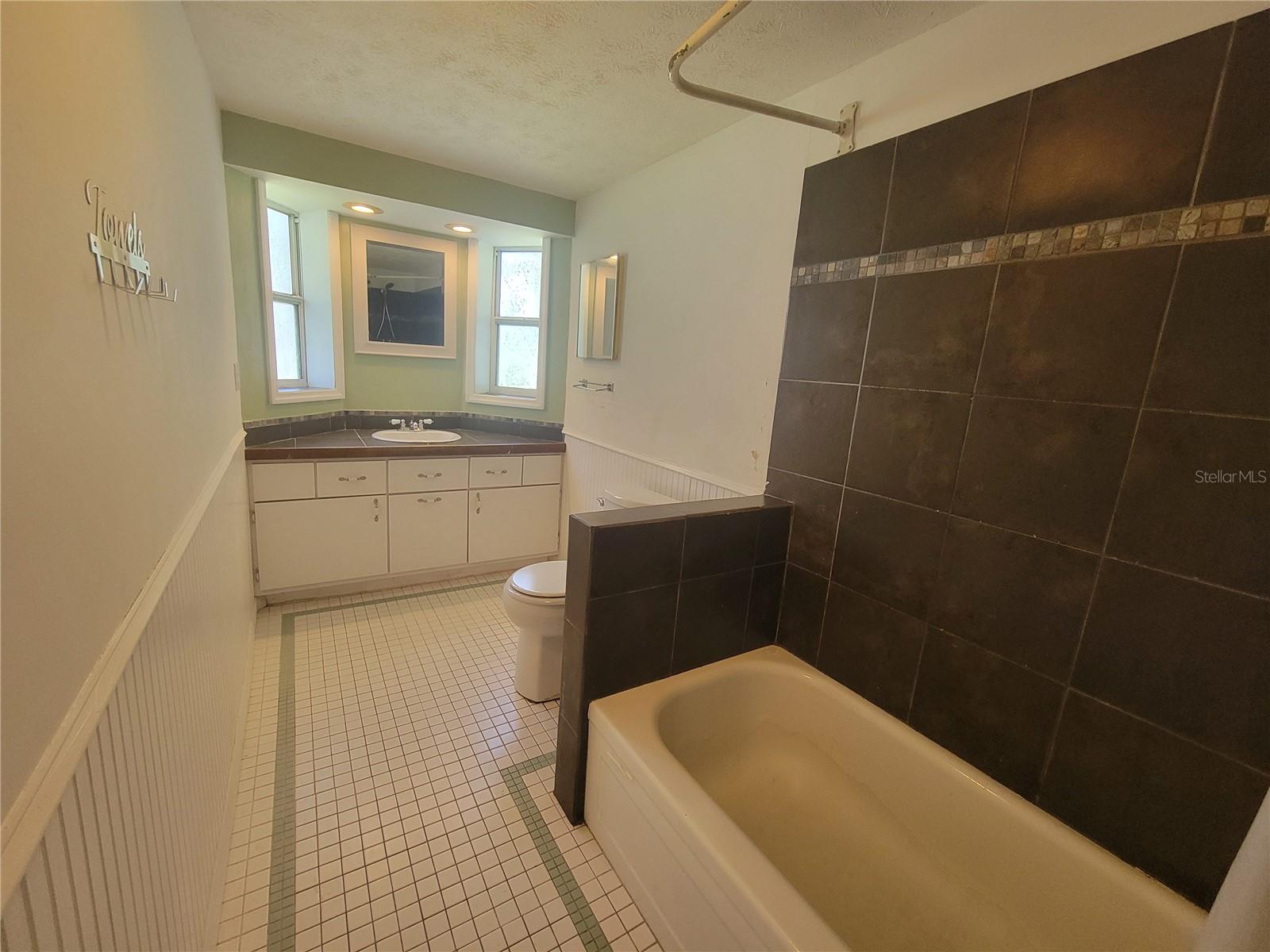 4642 ROBERTS RD, LAND O LAKES, FL, 34639