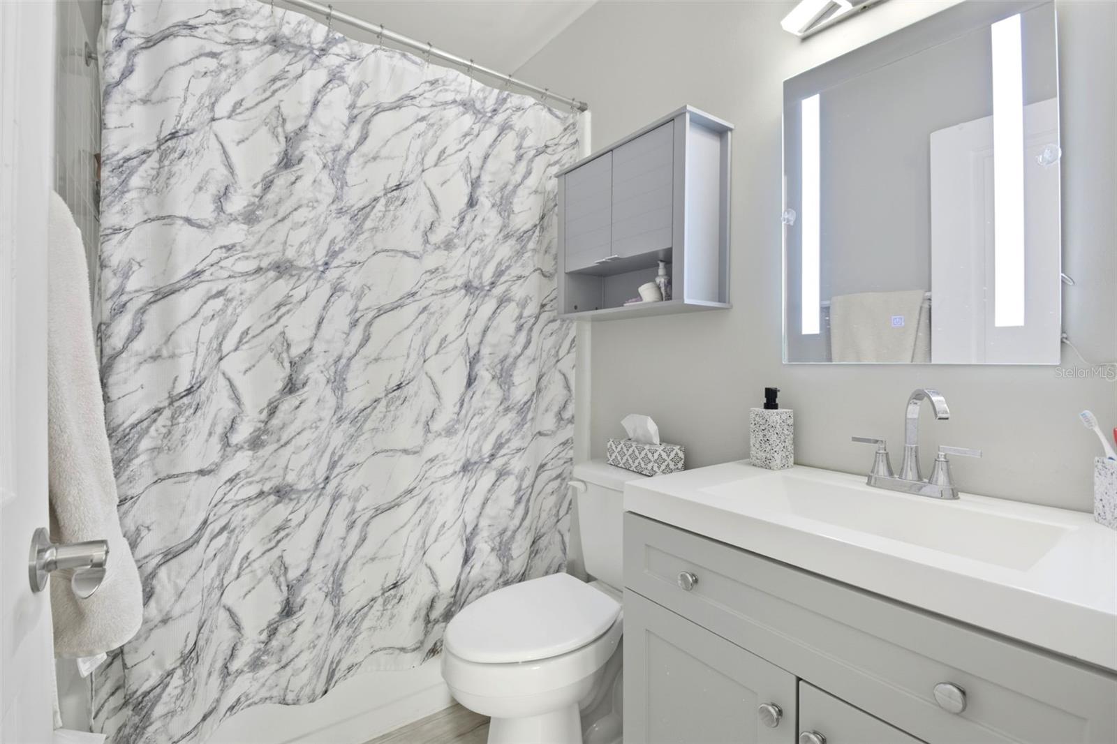 2936 S SEMORAN BLVD #106, ORLANDO, FL, 32822