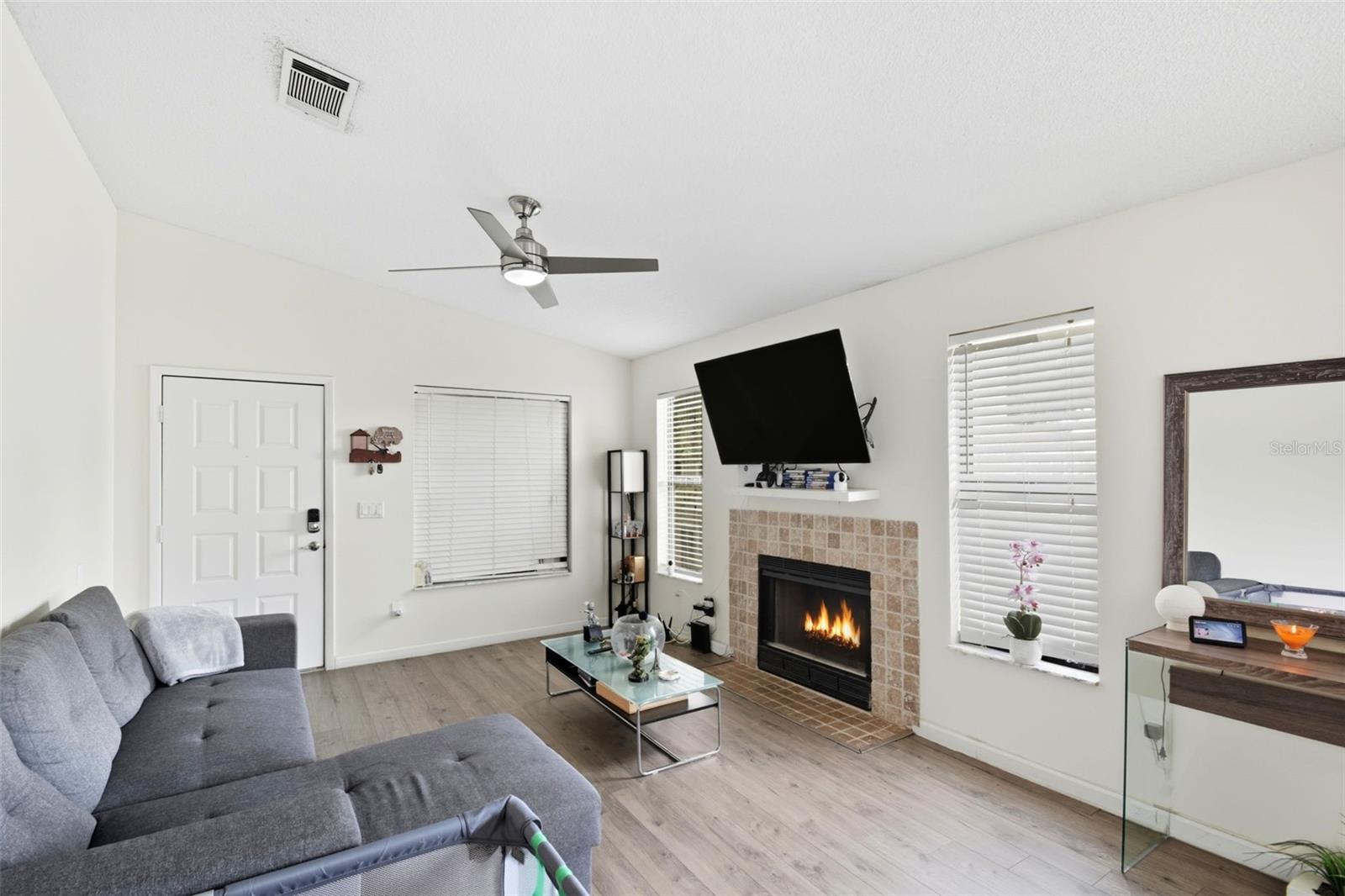 2936 S SEMORAN BLVD #106, ORLANDO, FL, 32822