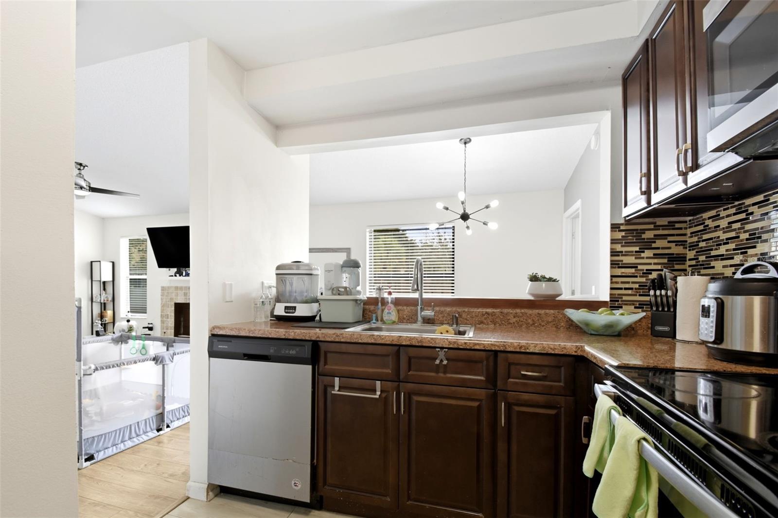 2936 S SEMORAN BLVD #106, ORLANDO, FL, 32822