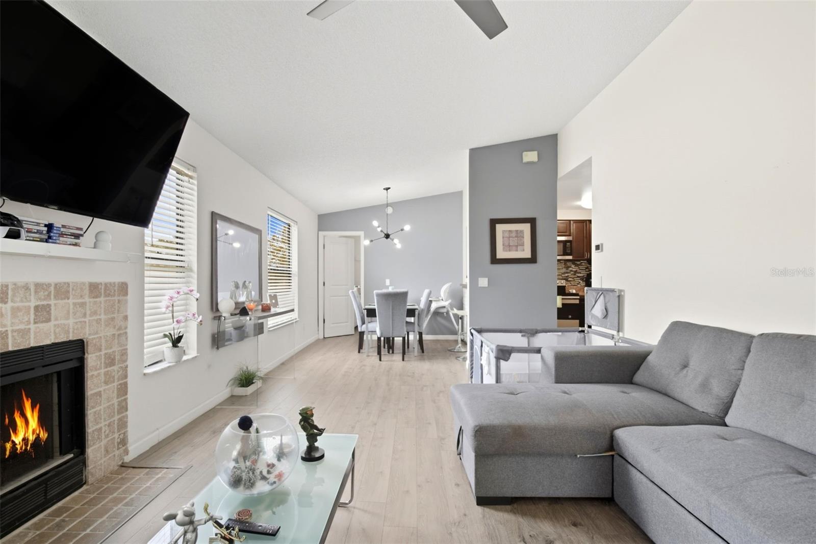 2936 S SEMORAN BLVD #106, ORLANDO, FL, 32822