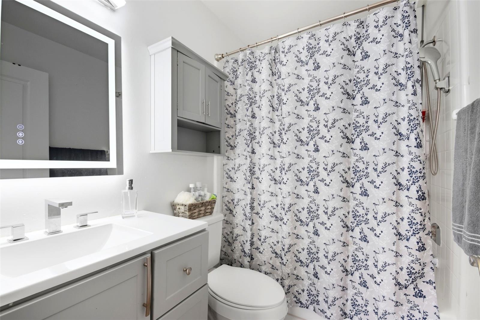 2936 S SEMORAN BLVD #106, ORLANDO, FL, 32822