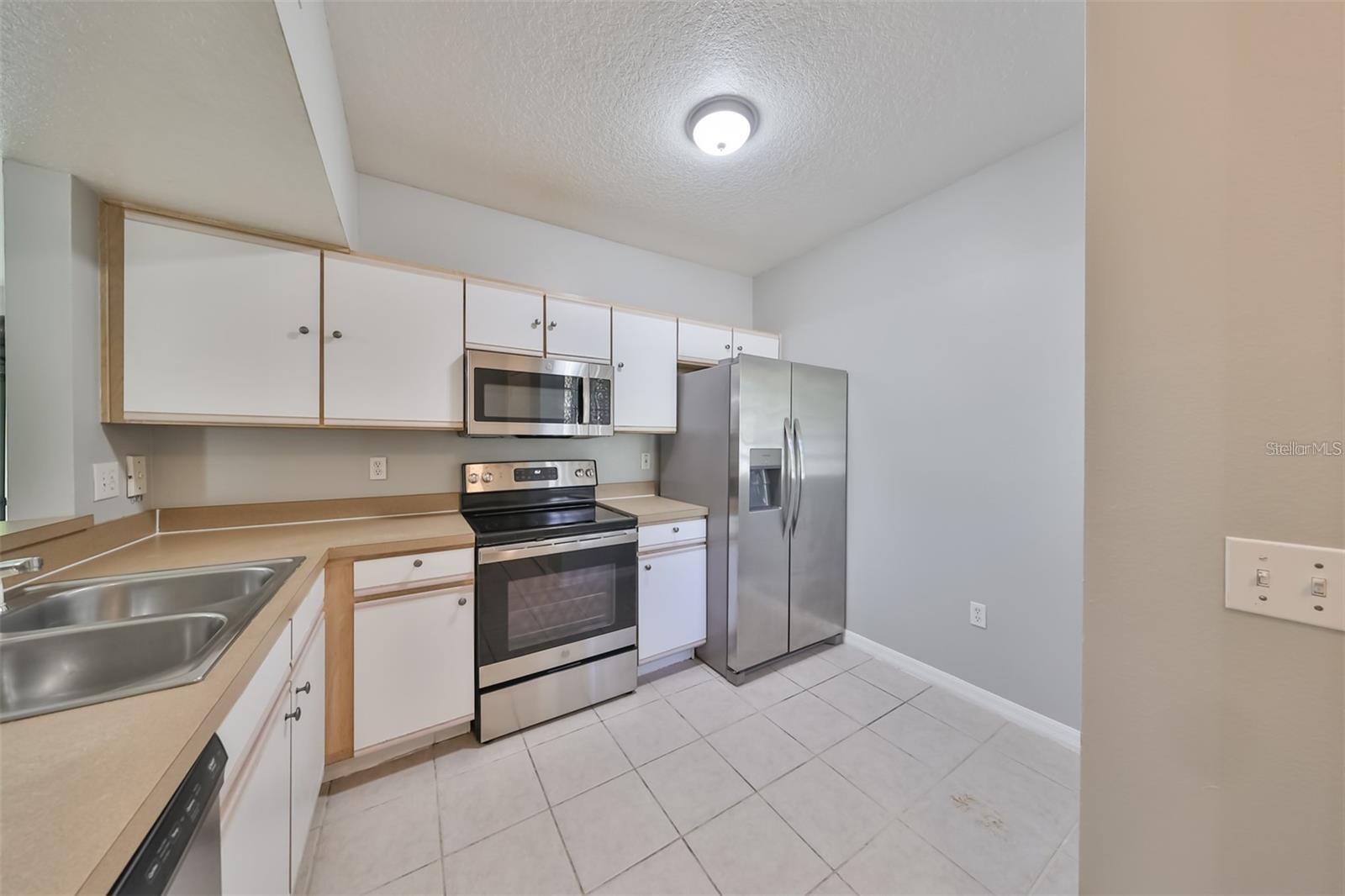 6454 CYPRESSDALE DR #101, RIVERVIEW, FL, 33578