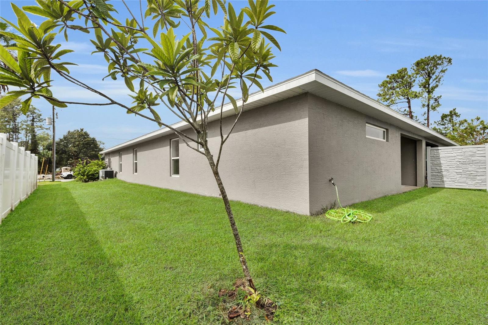13 LLOVERA  PLACE, PALM COAST, FL, 32164
