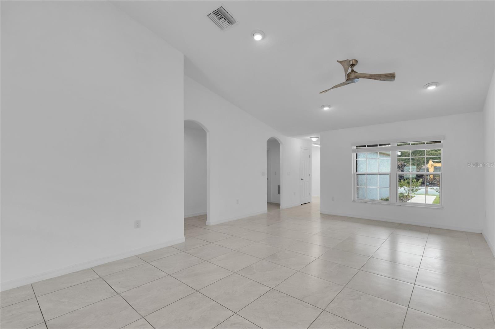 13 LLOVERA  PLACE, PALM COAST, FL, 32164