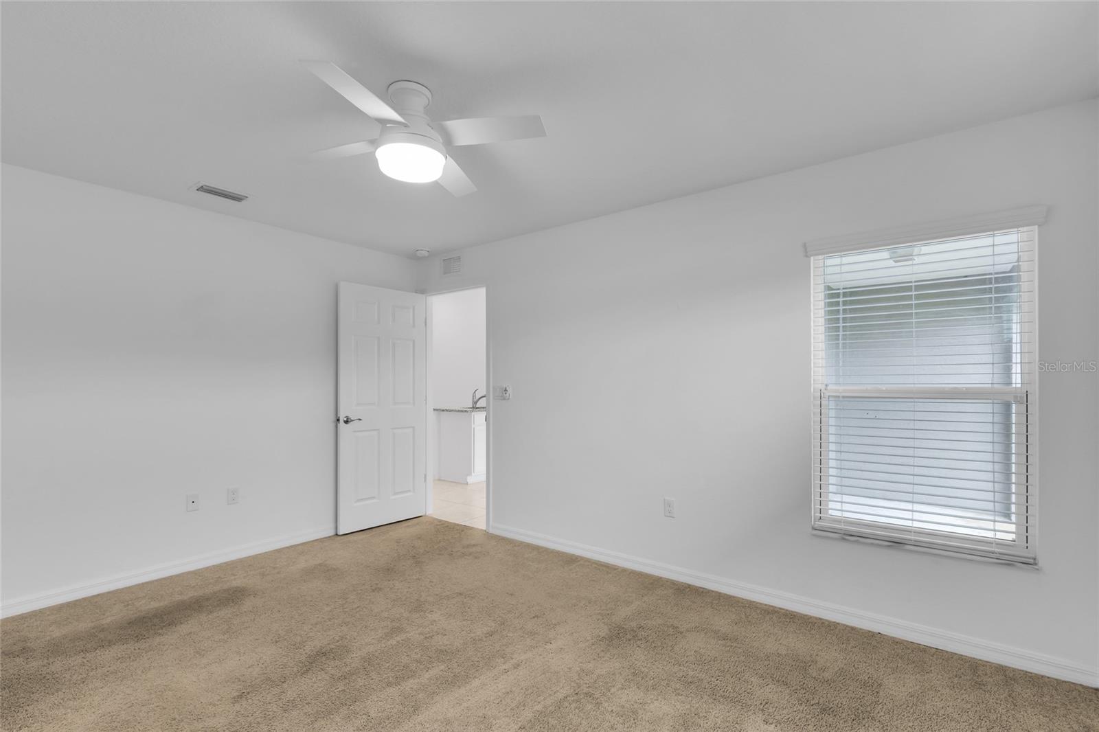 13 LLOVERA  PLACE, PALM COAST, FL, 32164