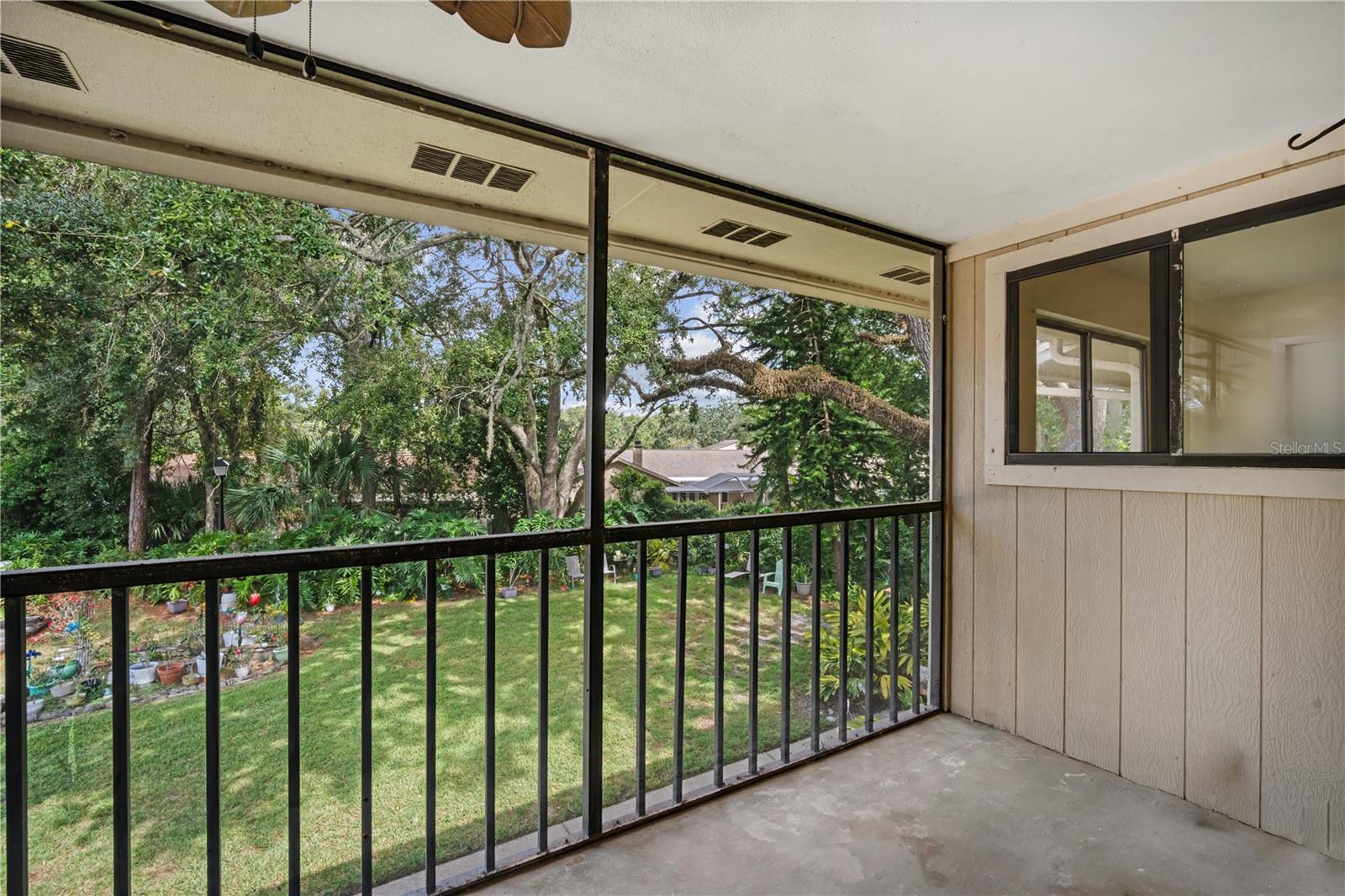 6002 LAKETREE LN #L, TEMPLE TERRACE, FL, 33617