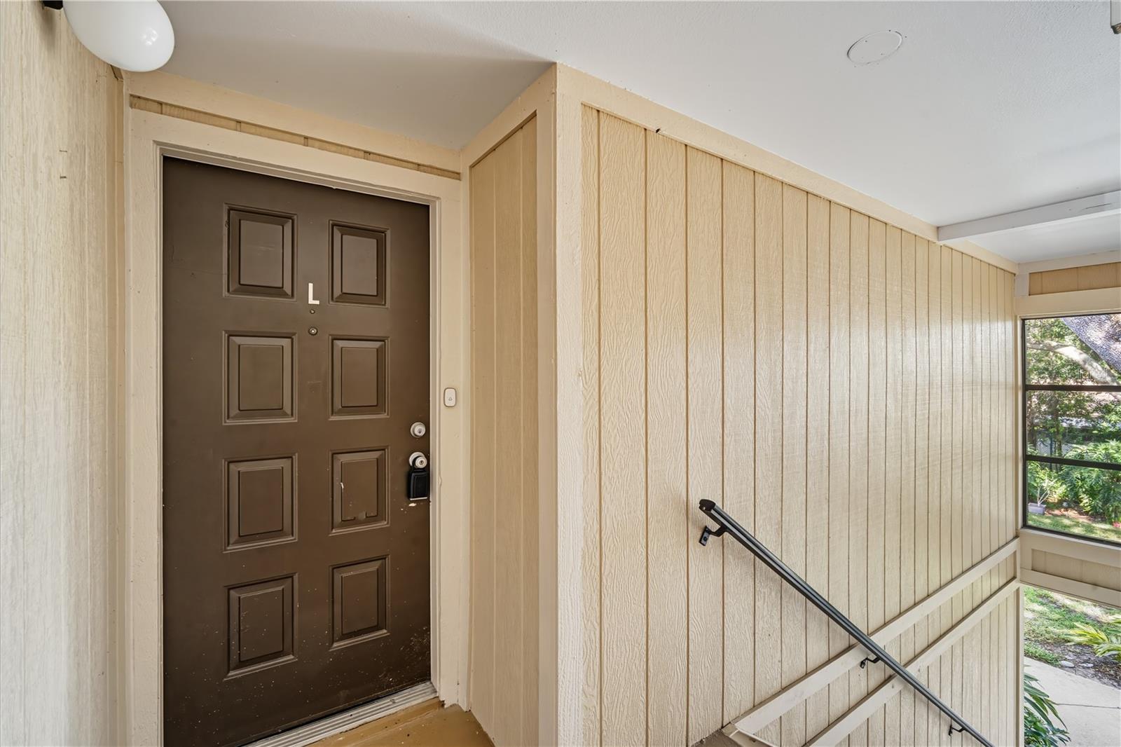 6002 LAKETREE LN #L, TEMPLE TERRACE, FL, 33617