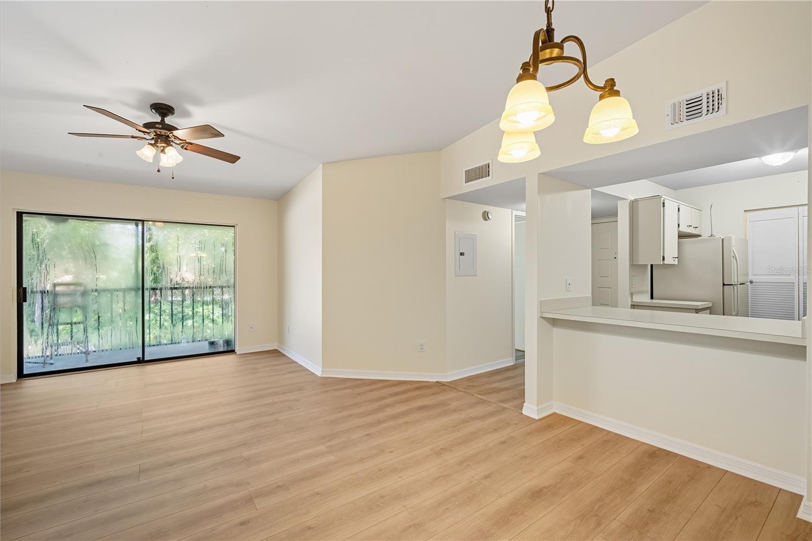 6002 LAKETREE LN #L, TEMPLE TERRACE, FL, 33617