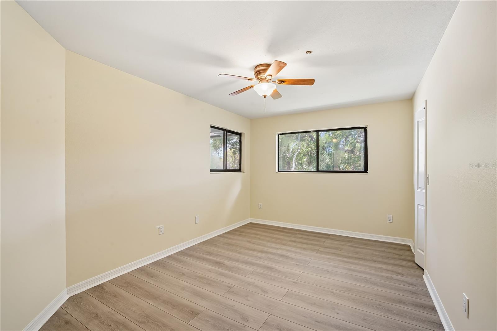 6002 LAKETREE LN #L, TEMPLE TERRACE, FL, 33617