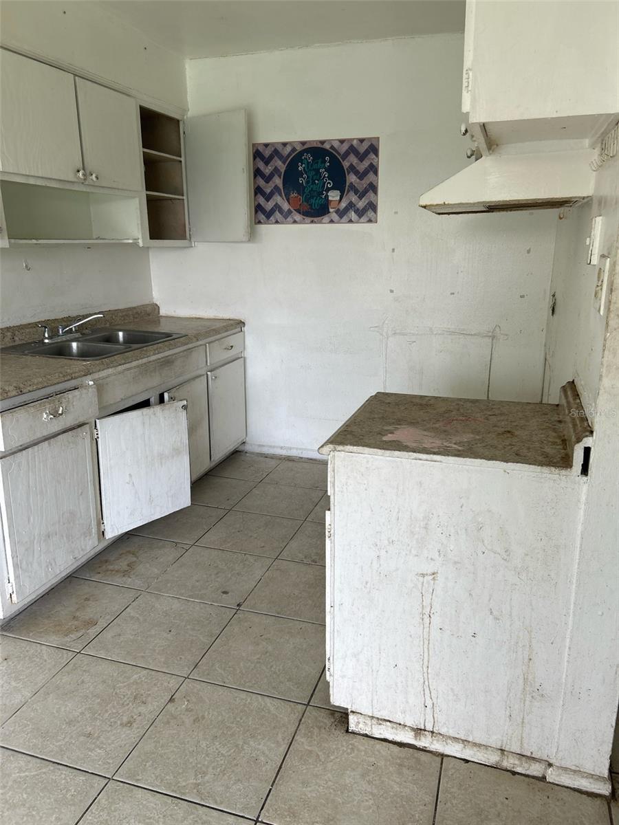 O6351749 Property Photo