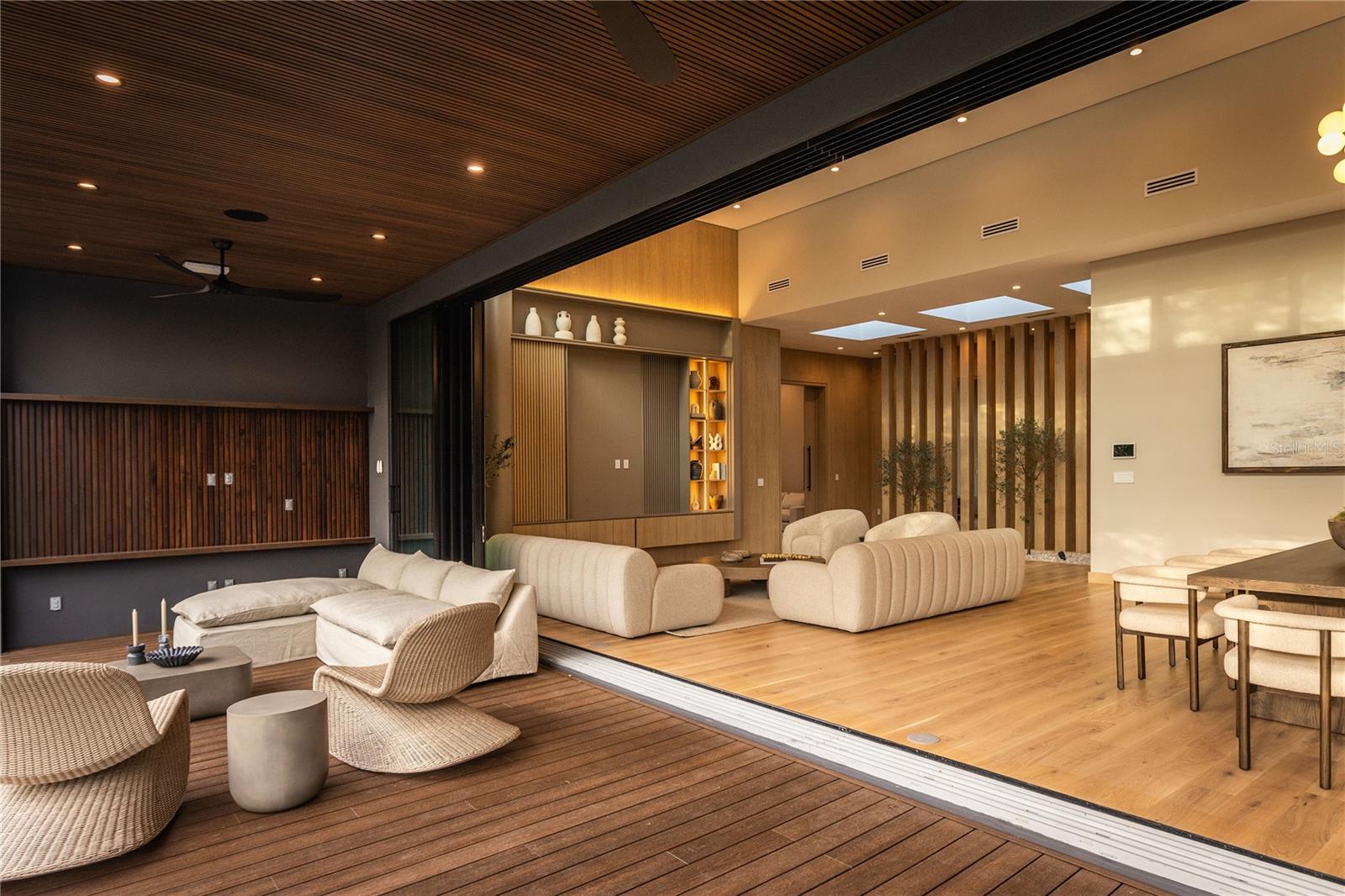 O6351771 Property Photo