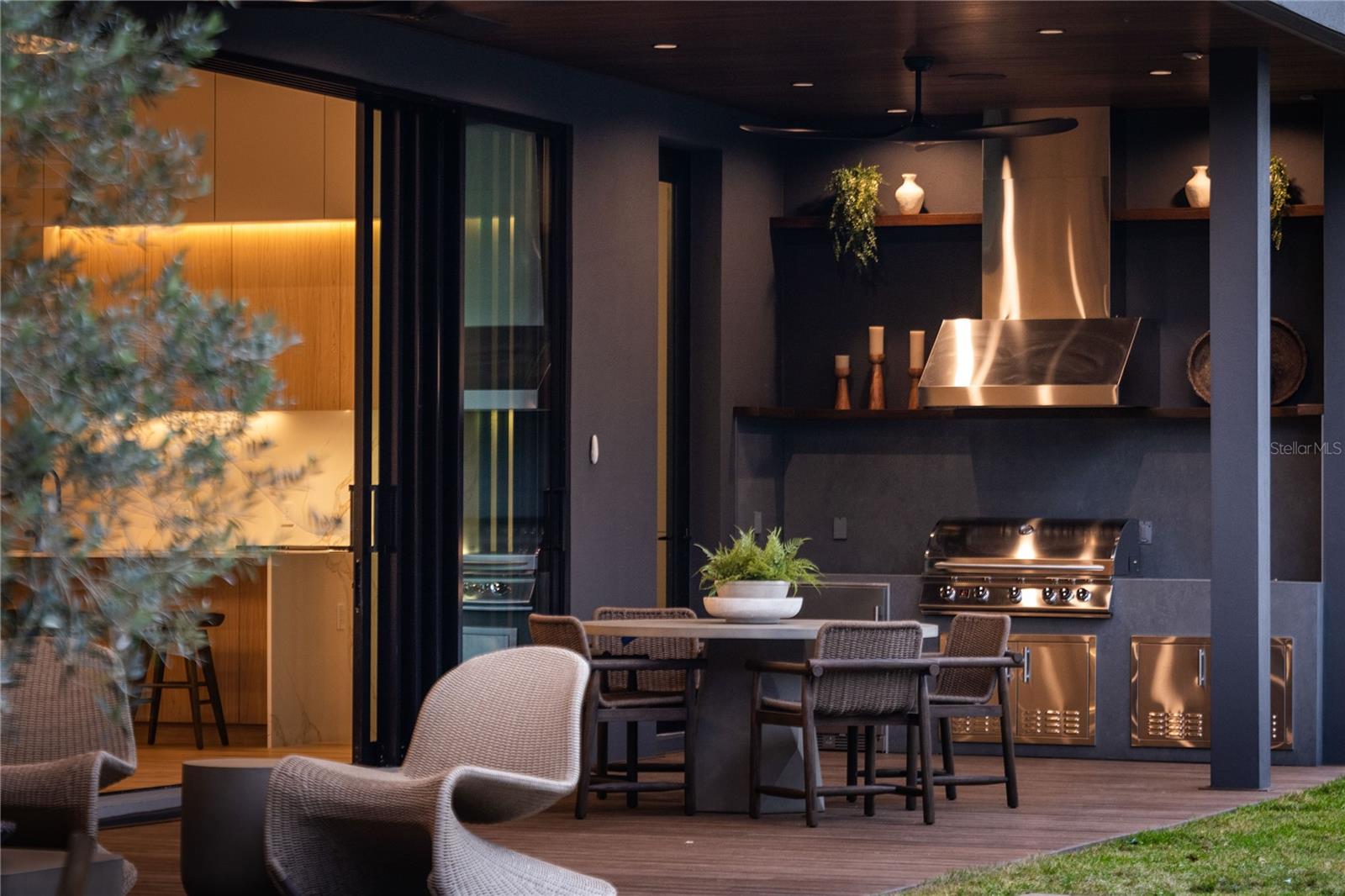 O6351771 Property Photo