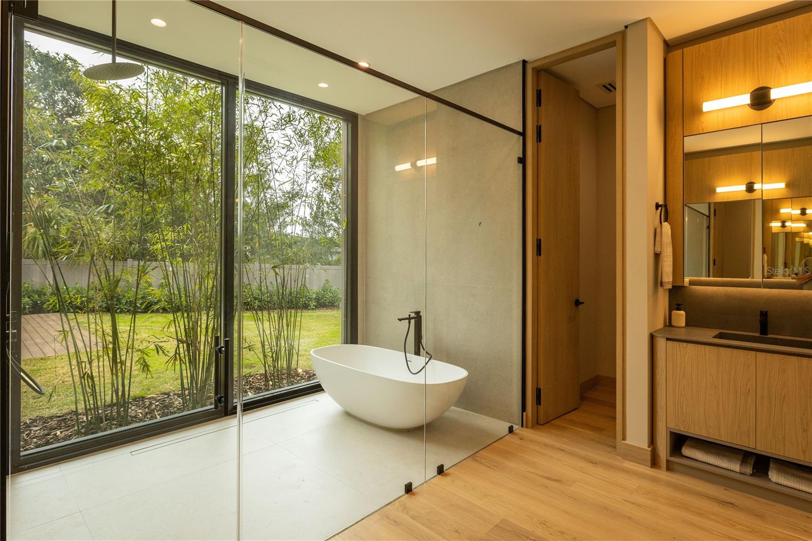 O6351771 Property Photo