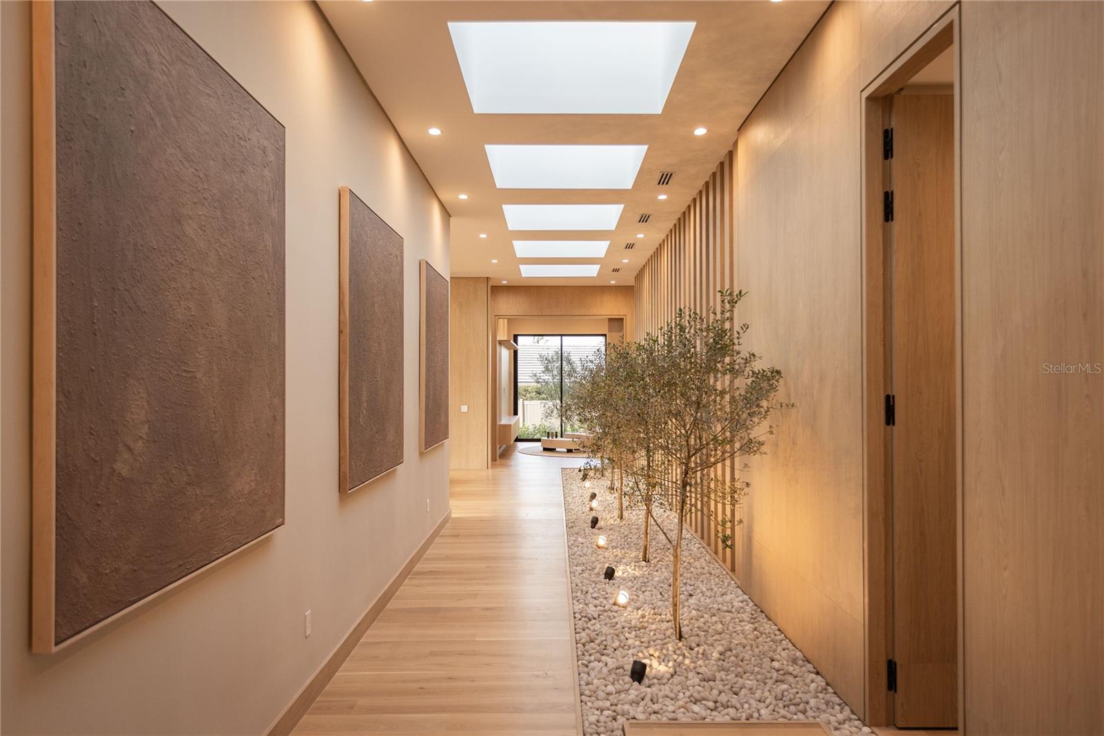 O6351771 Property Photo